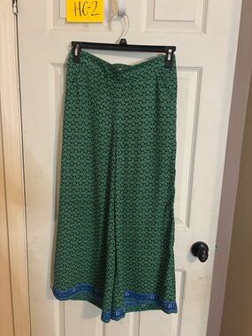 Max Studio Green Printed pants with Navy Motif